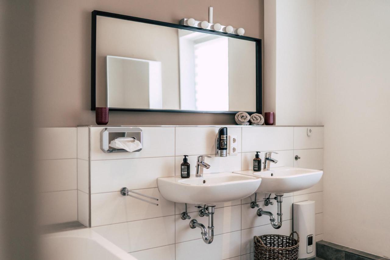 Luga Homes - Mitte Apartment